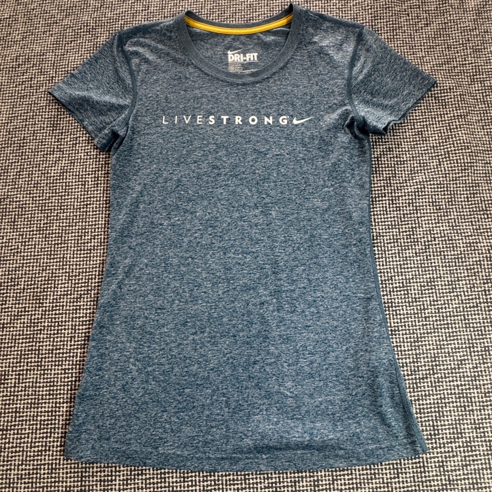 Nike Dri-FIT Livestrong Women's XS Heather Blue Short Sleeve Athletic Tee